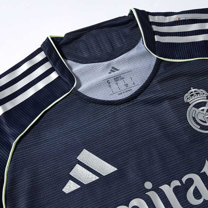 VALVERDE #8 Real Madrid Extérieur Maillot 2025/26 Authentique
